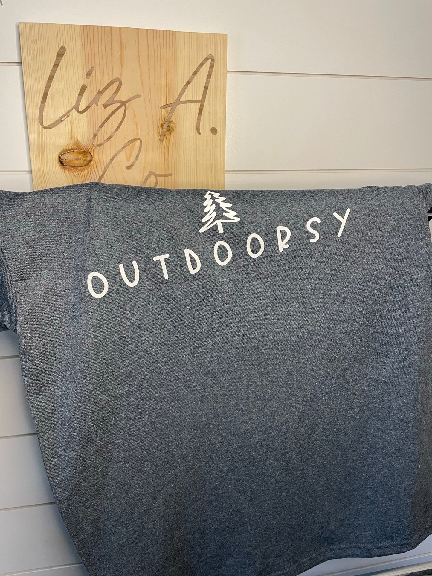 Outdoorsy Short Sleeve Tee